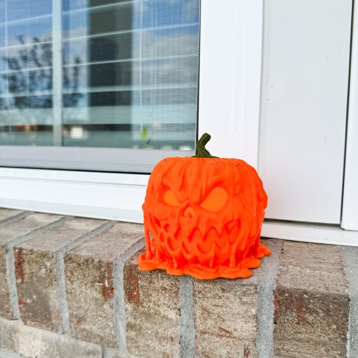 3D Printed Light Up Melting Jack-o'-lantern Pumpkin Decoration - Halloween Decor