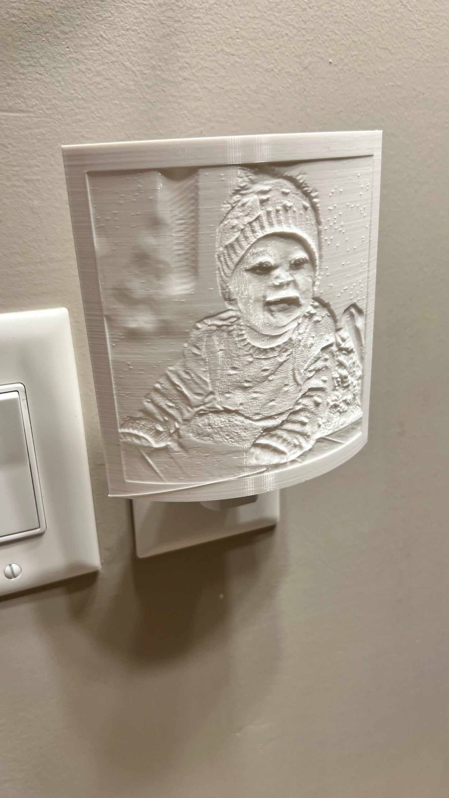 3D Printed Lithophane Nightlight